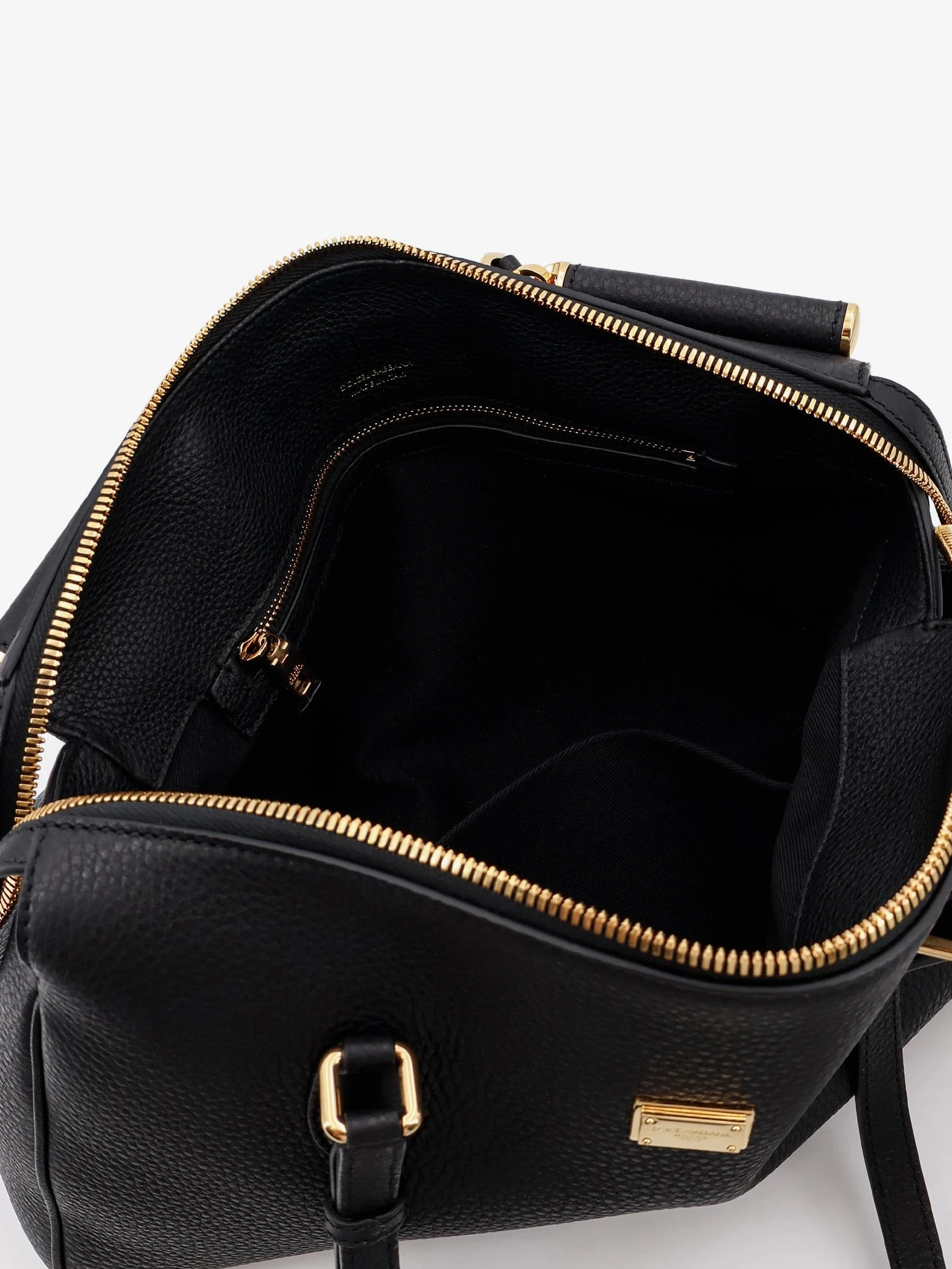 Vittoria leather handbag.webp