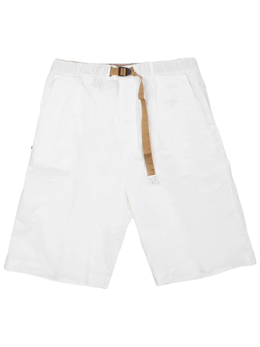 SHORTS CON CINTURA.webp